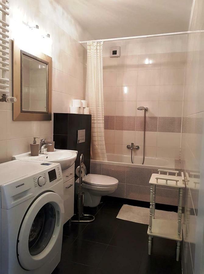 Apartament "Cleopatra 3" Z Miejscem Parkingowym, Faktury Vat Apartamento Kielce Exterior foto
